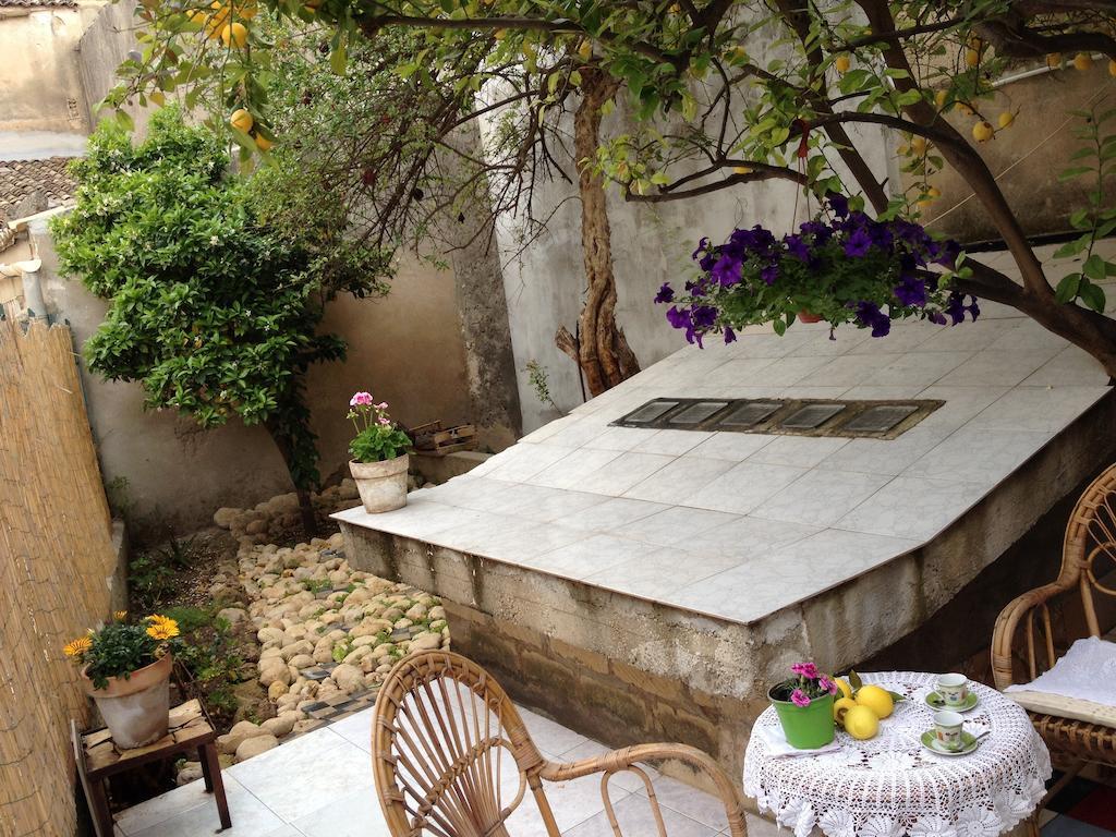 Case Vacanze Le Rose Βίλα Νότο Εξωτερικό φωτογραφία