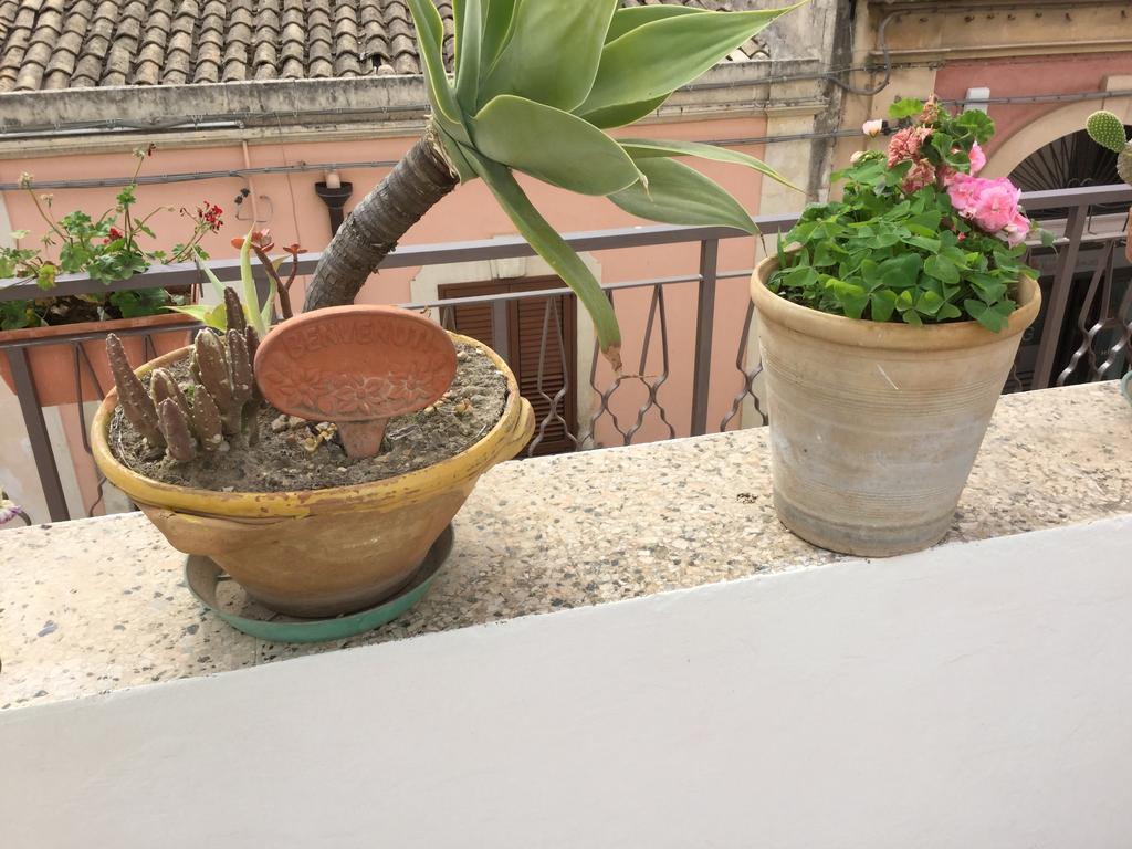 Case Vacanze Le Rose Βίλα Νότο Εξωτερικό φωτογραφία