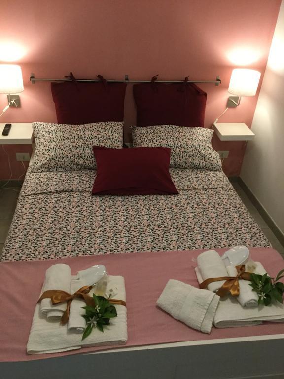 Case Vacanze Le Rose Βίλα Νότο Εξωτερικό φωτογραφία